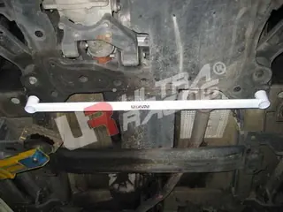 Zeer goed beoordeeld - Suzuki Grand Vitara 05- UltraRacing Front Lower Tiebar