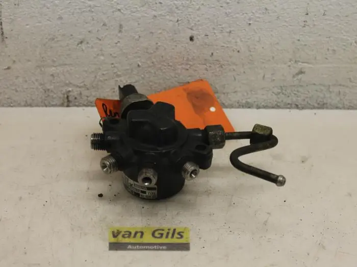 Brandstofverdeler Renault Megane O92489 | Slechts tijdelijk
