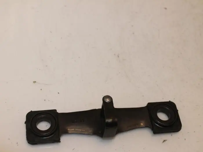 Direct kopen | Slotvanger Achterklep Volkswagen Touran O145353