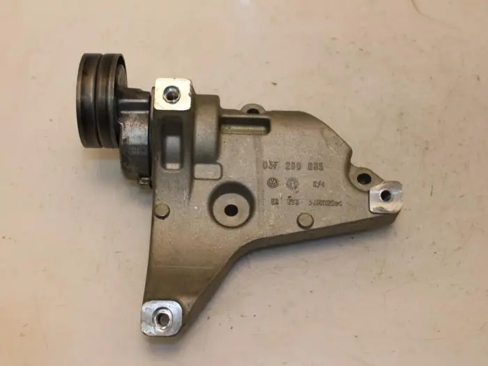 Op voorraad - Spanner multiriem Volkswagen Golf O136833