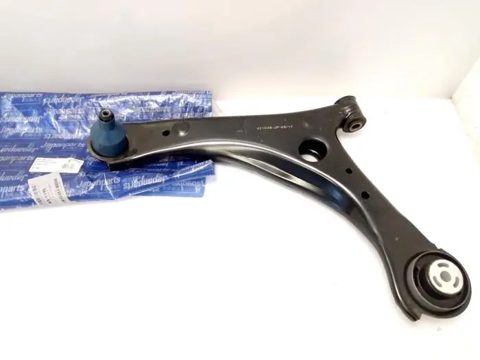 Draagarm onder links-voor Chrysler Voyager O173040 | Hoog gewaardeerd