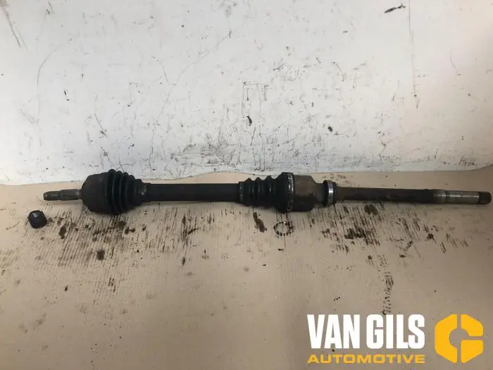 Bestelbaar | Aandrijfas rechts-voor Peugeot 206 O105767