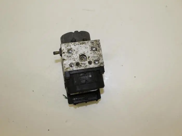 ABS Pomp Toyota Avensis O87931 | Slechts tijdelijk