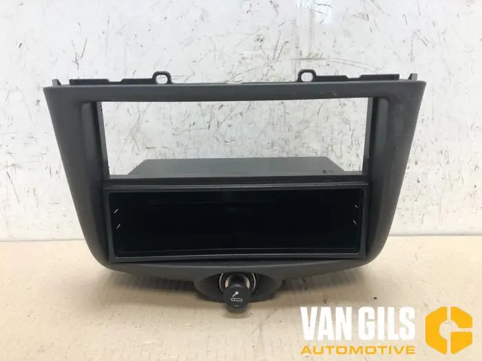 Dashboard deel Toyota Yaris O220707 | Eenvoudig retourneren