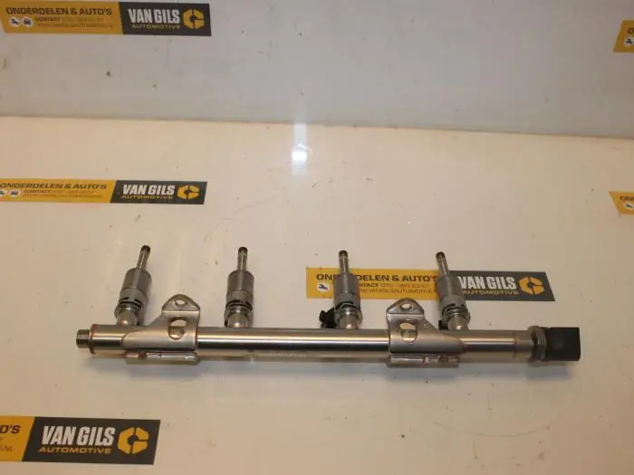 Nieuw | Galerij (Injectie) Volkswagen Passat O147278