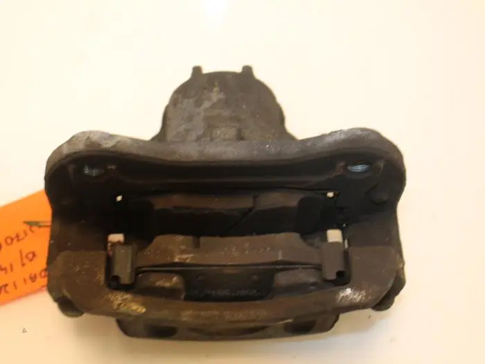 Hoog gewaardeerd - Remklauw (Tang) links-voor Hyundai I20 O84817