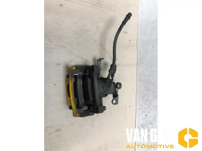 Eenvoudig retourneren - Remklauw (Tang) rechts-achter Volkswagen Transporter O225416
